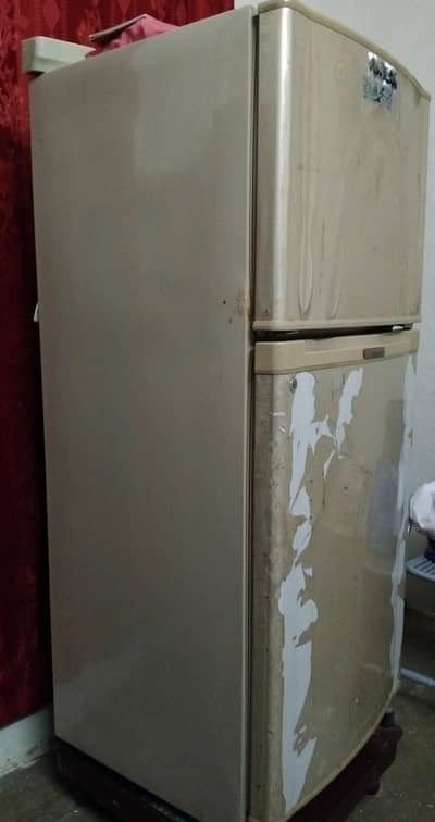 Dawlance Refrigerator For Sale, Prize : 30,000