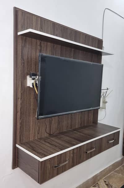 Modern Wooden TV Console with Storage Drawers & Shelf(slightly used)