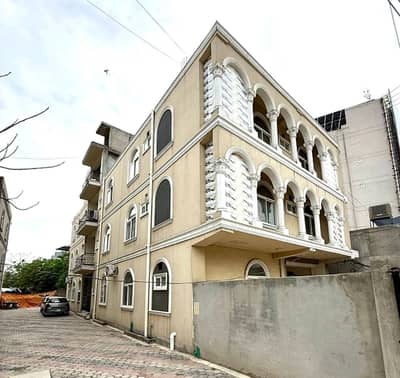 Building For rent In Johar Town Phase 1 - Block F2