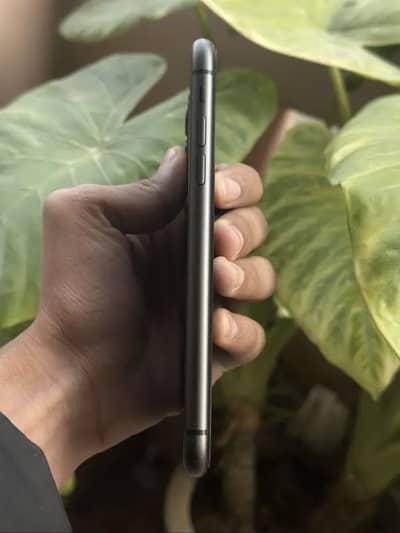 Iphone 11 64gb jv phone exchange possible