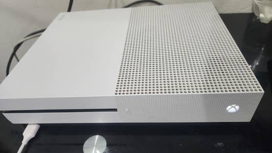 XBOX ONE S DISK EDITION 1 TB SEALED PACK