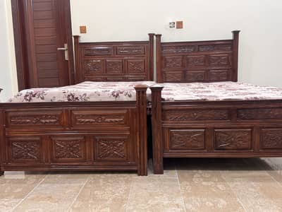 Single bed wooden antique design