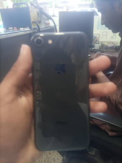 I phone 8 sell kerna 10 by 10 condition open h