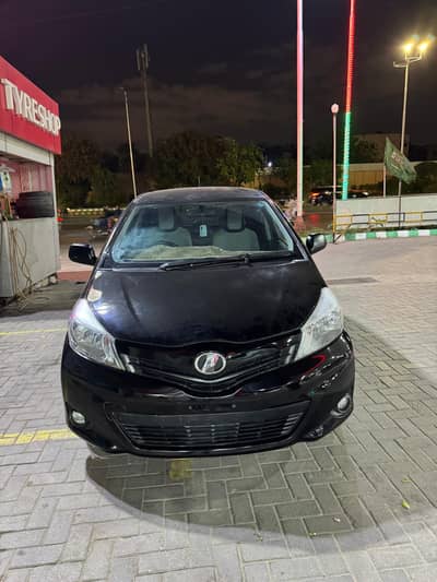 Toyota Vitz 2012 Reg 2015