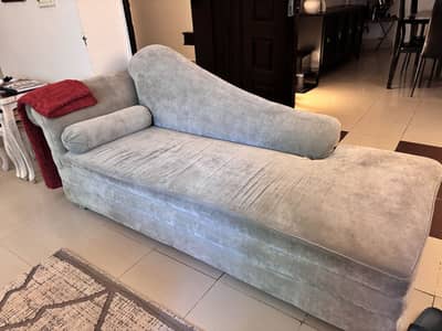 3 Seater Deewan in Very Good condition for sale