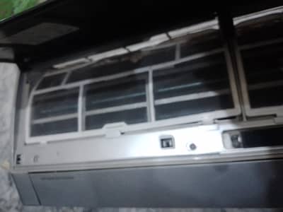 GREE G10 INVERTER AC 1.5 TON