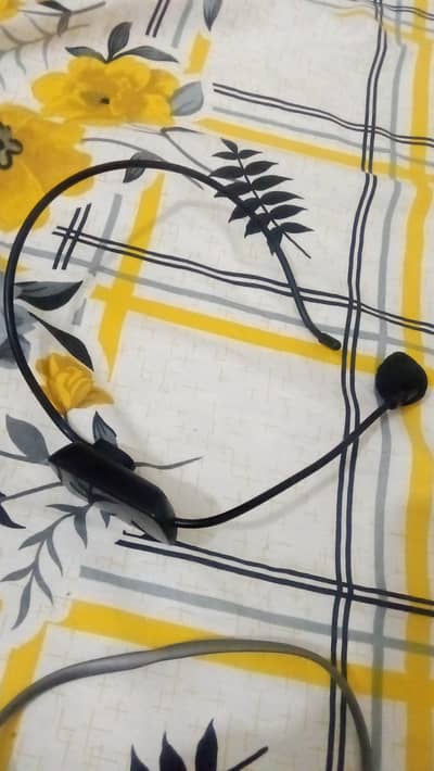 Earbuds Headphones  Bluetooth