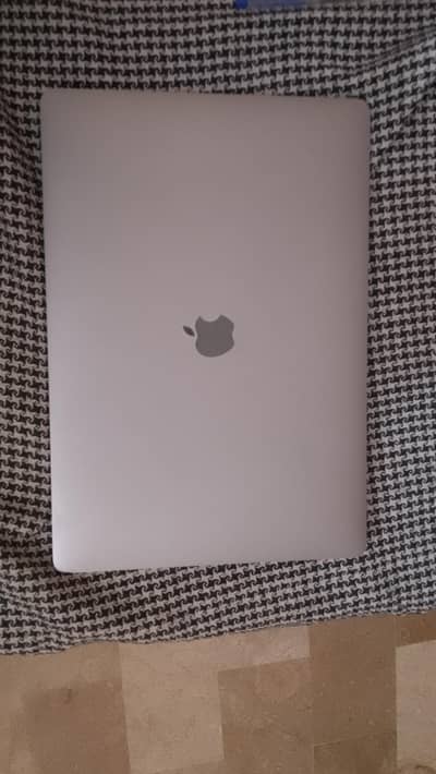 MacBook Pro 15-inch 2019 i9 For Sale, Space Gray Dark Silver, Like New