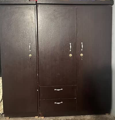 armoire available for sell