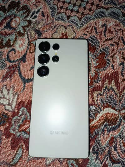 s25utra. white colour