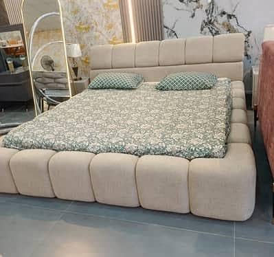 bubble double king size bed bran new