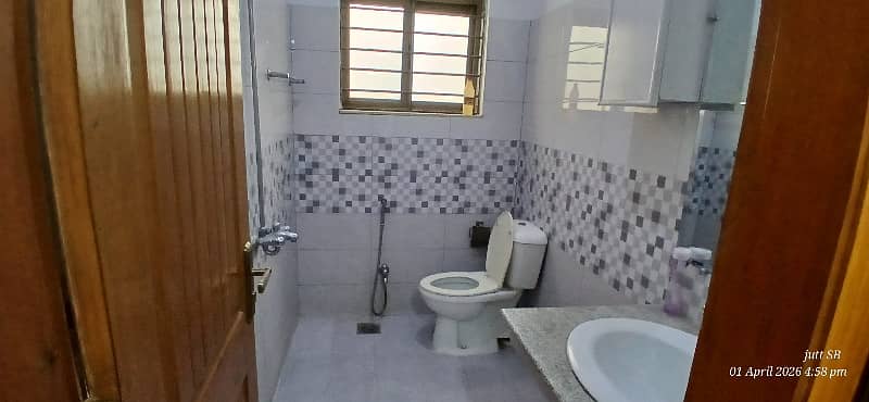 luxury upper portion 13