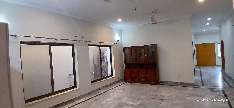 luxury upper portion 14