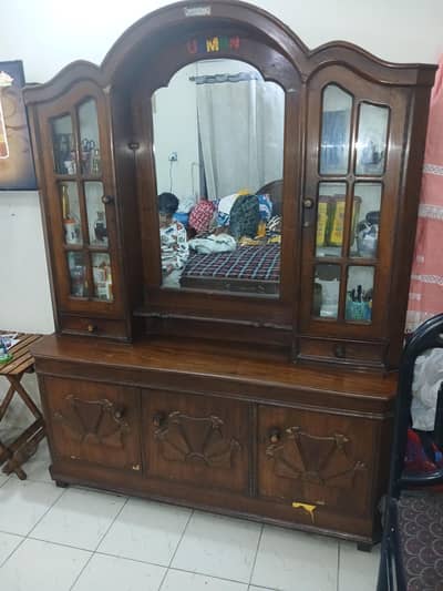 dressing table wooden