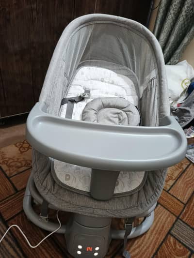 4 in 1 Deluxe Multi Functional  Bassinet ( Mastela Company)