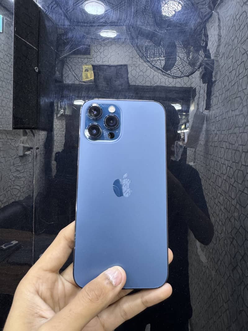 iphone 12 pro max 1