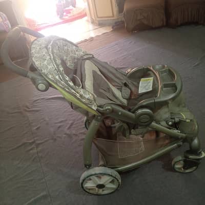 Graco brand imported stiller in neat good  condition used 2 months