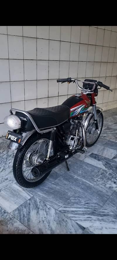 WhatsApp number per rabta karein  +92370 3017072