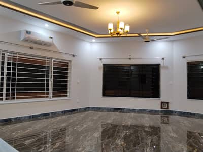 BEAUTIFUL BRAND NEW GROUND PORTION FOR RENT IN DHA-2