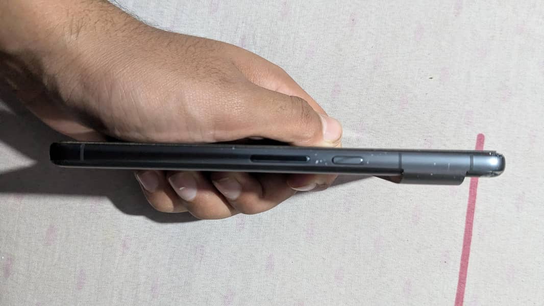 Google pixel 8 pro 4