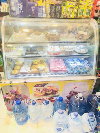 Fresh Cream Cake & Pastry Chiller