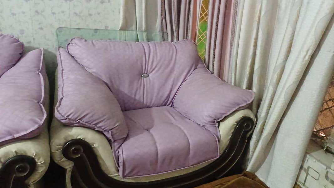 rexyan sofa 1