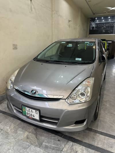 Toyota Wish 2007/2013 excellent condition