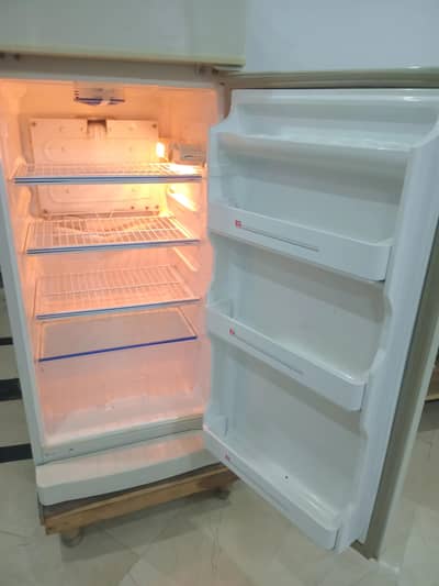 Dawlance Fridge