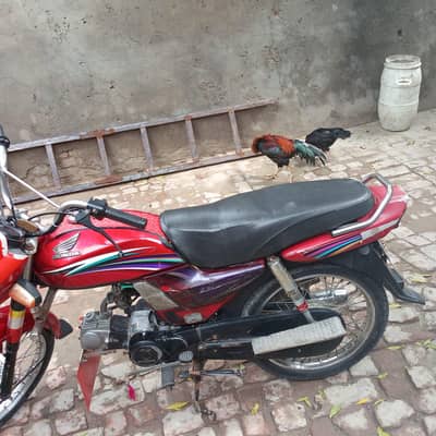 Honda CD dream 70 condition saaf hai Sargodha ka number all files clae