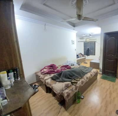 Al-Makkah Boys And Girls Hostel Room For Rent
