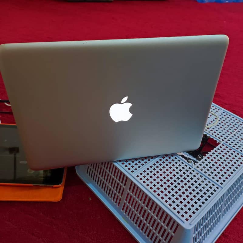Mac book 4