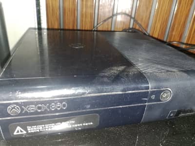 Xbox 360 slim Same as new