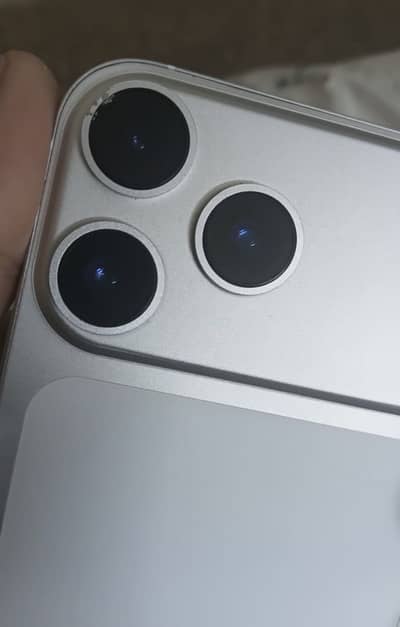 Iphone 11 converted to 17pro