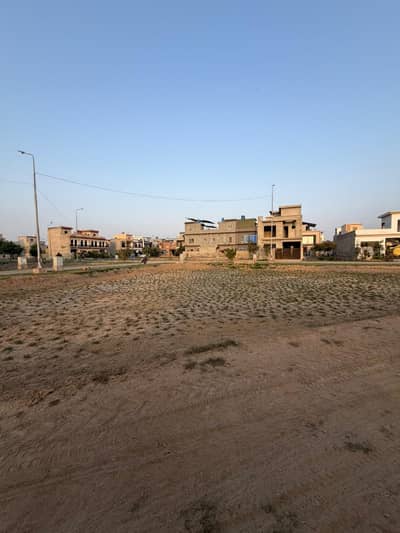 10 Marla Plot for Sale in Crystal Block, Park View City Lahore Prime Location