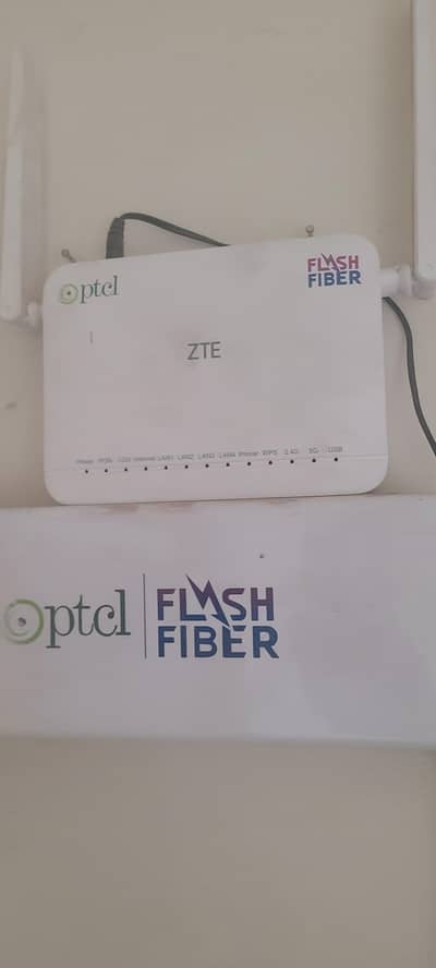 PTCL ROUTER HAIN 2 MONTH USE HUA HAIN