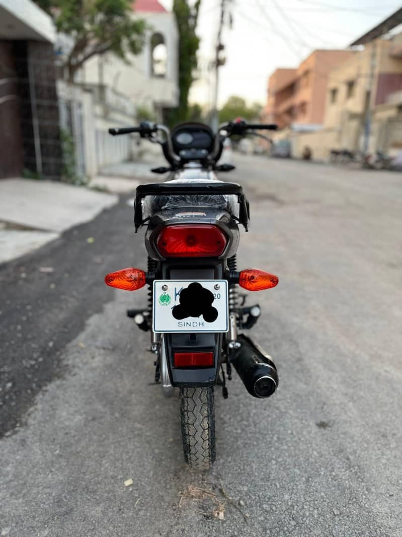 GD-110 2020 - Standard Bikes - 1112885924