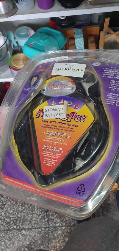 gold and silver melting pot