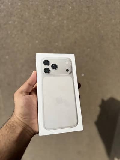 iphone 17 Pro Max Silver japan Non - Active Non - PTA boxpack