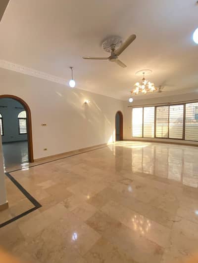 2 Kanal Ground Portion 4 Bedrooms Attach Bathrooms Drawing And Dinning Fully Independent