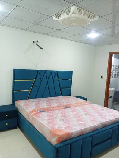 SINGLE FURNISHED BEDROOM AVAILABLE FOR RENT