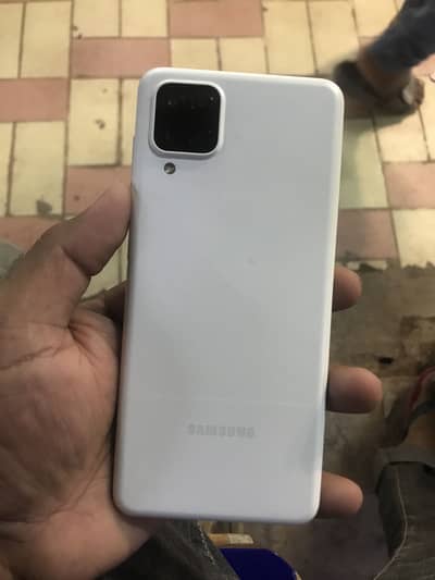 Samsung A12