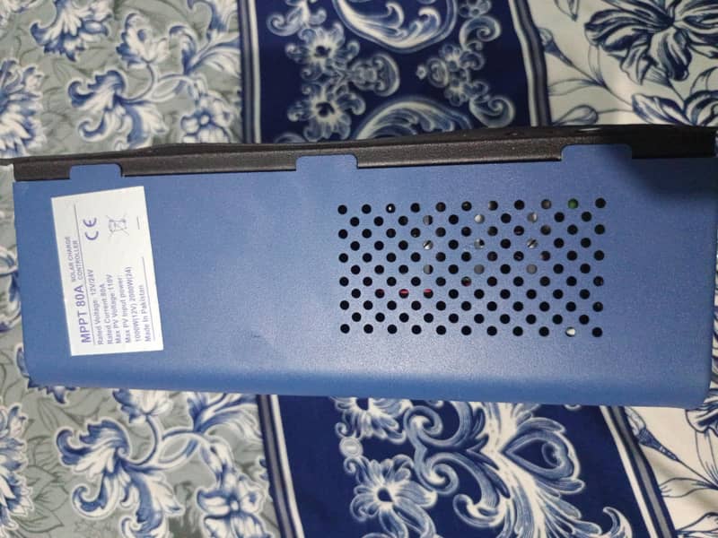 MPPT Solar Charge Controller 3
