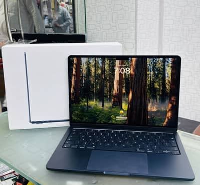 Apple MacBook Air M2 (2022) | Ram  16 GB  | SSD 256 GB|