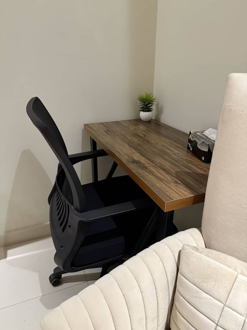 Complete Study Setup – Table + Office Chair 1