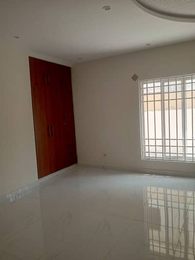 Ground Portion For Rent In i-8/2 Islamabad