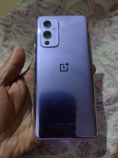 one plus 9 8GB 128GB good condition 10/10