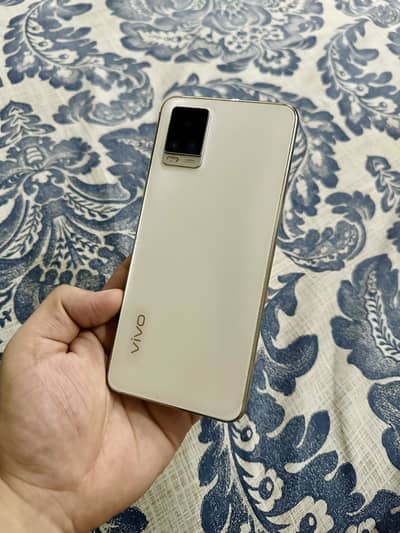 Vivo V20