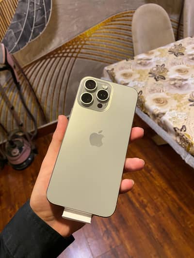 Iphone 15 pro max 256gb with box