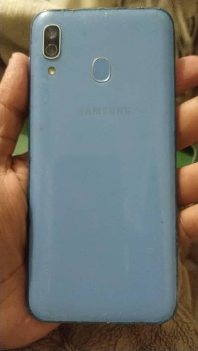 Samsung galaxy A30 4/64