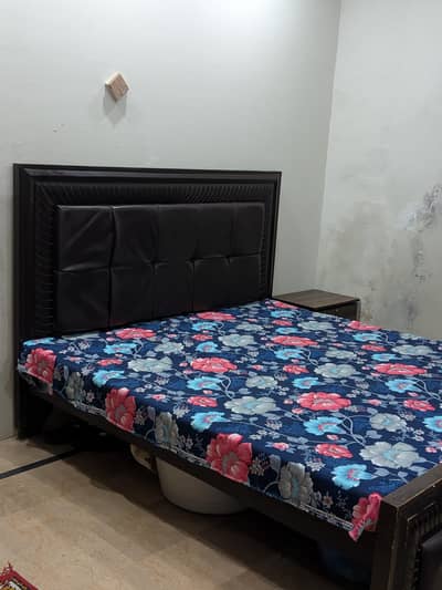 solid wooded heavy bed & 2 side tables